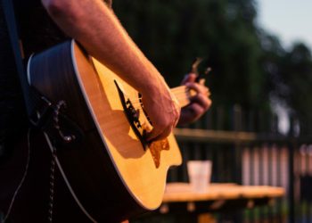 Picture  Gio Bartlett via Unsplash