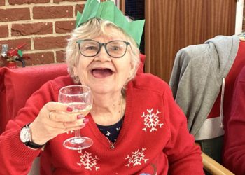 Yvonne raises her glass. Picture, Emma Merchant
