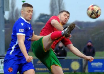 Holyport v Wokingham & Emmbrook Pictures: Andrew Batt