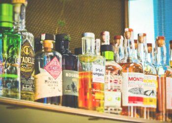 Businesses wanting to serve alcohol need a premises licence. Picture: Pixabay