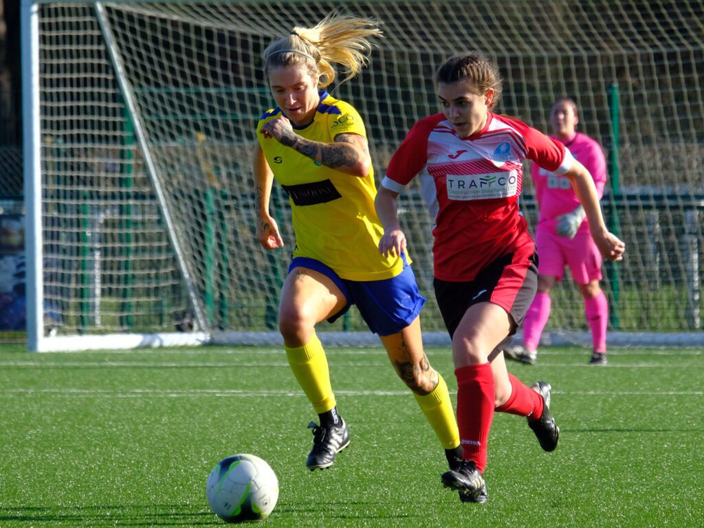 Ascot United Ladies v Eversley & California Ladies Pictures: Richard Milam