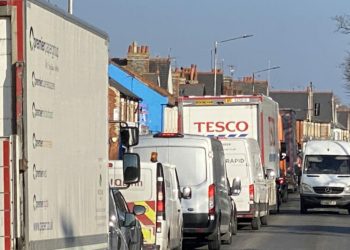 Traffic jams on A4 London Road caused by Network Rail's work on the 106-year-old railway bridge. The work will finish in May Picture: Phil Creighton