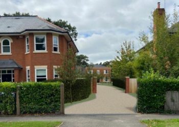 The Avenue in Crowthorne Picture: LDRS