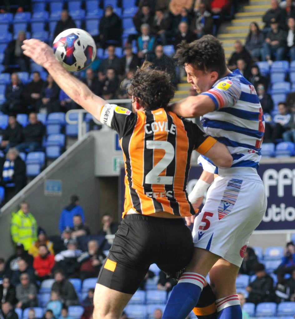 Reading v Hull City Pictures: Steve Smyth