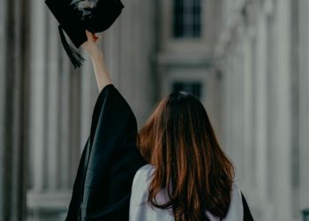 Applications are now open for the University of Reading's Sanctuary Scholarship scheme. Picture: Albert Vincent Wu via Unsplash