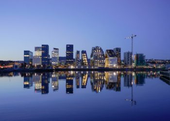 Oslo skyline, . Christoffer Engstrom via Unsplash