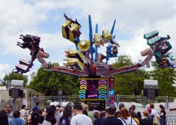 Fun at Woodley Carnival Picture: Joseph Creighton