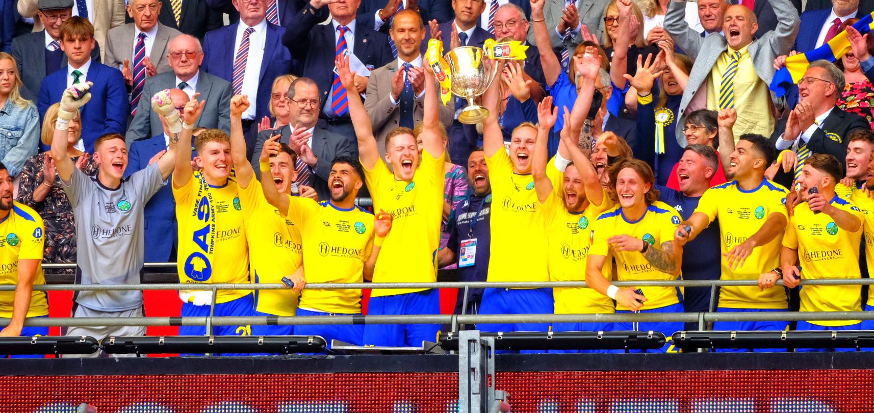 Ascot United v Newport Pagnell Town Pictures: Andrew Batt