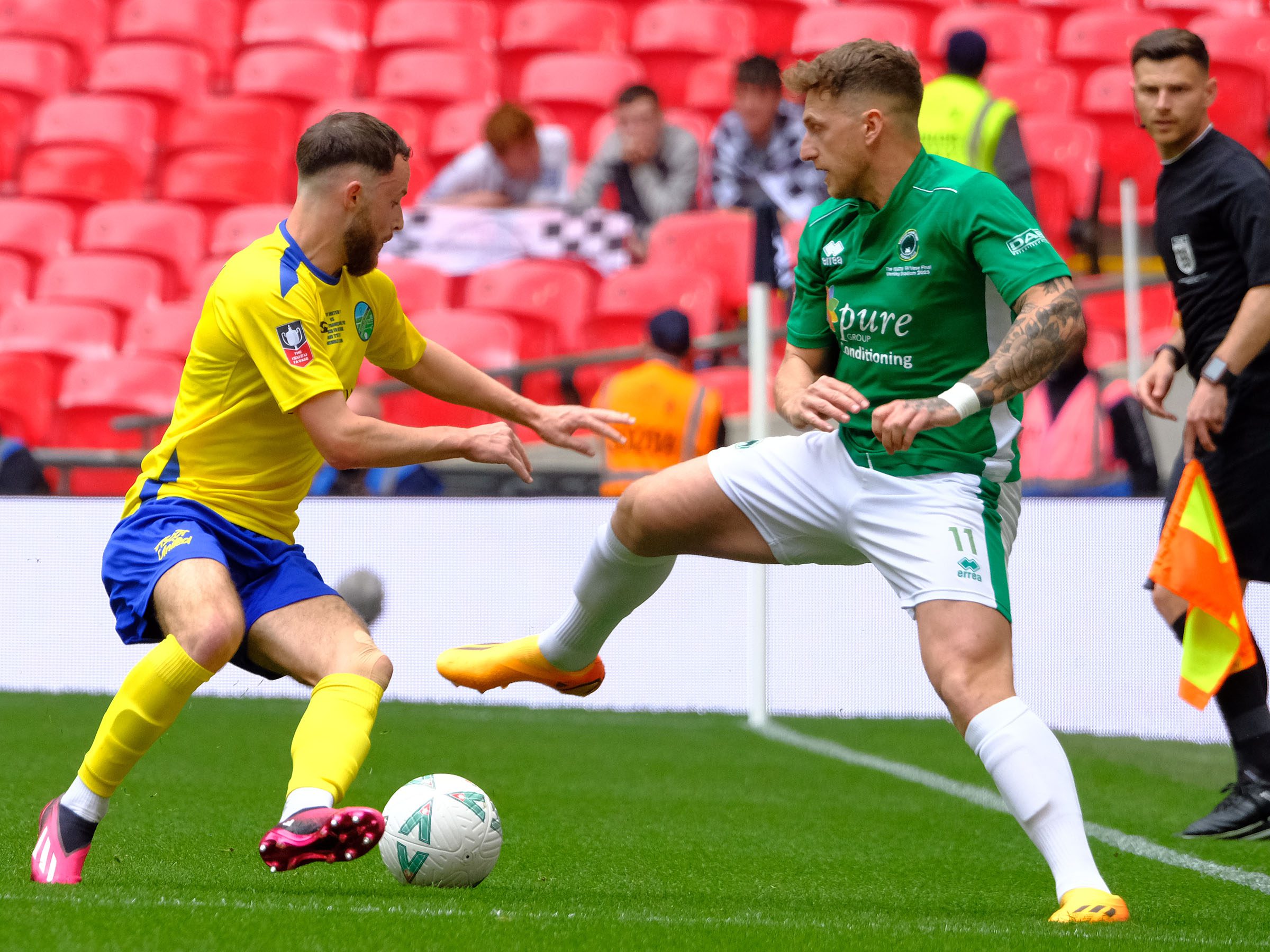 Ascot United v Newport Pagnell Town Pictures: Andrew Batt