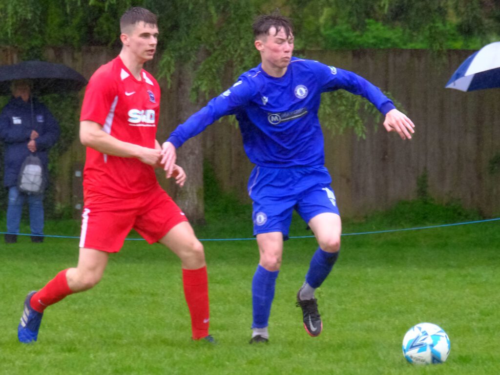 Burghfield FC Pictures: Andrew Batt