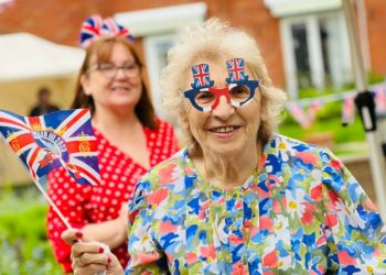 Shinfield View residents, staff and guests enjoyed a bank holiday Monday garden party. Picture: Shinfield View