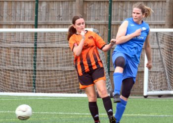 Wokingham & Emmbrook v Marlow Town Pictures: Andrew Batt