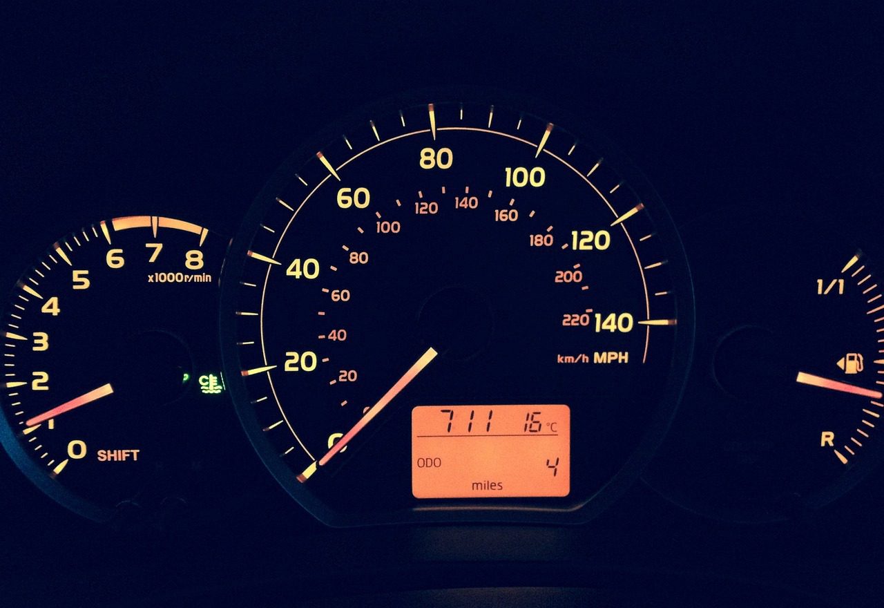 Keep on revving Picture: Jon Bow from Pixabay