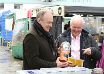 Sir Ed Davey and Cllr Clive Jones at the market in Wokingham