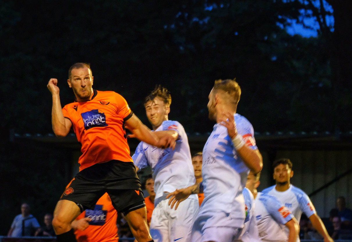 Wokingham & Emmbrook v Binfield Pictures: Andrew Batt