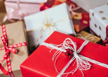 Applications are open for charities across Wokingham who will spread some festive joy with Christmas hampers Picture: freestocks on Unsplash