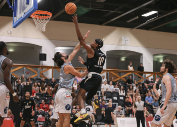 Elijah Maynard of Reading Rockets. Reading Rockets VS Worthing Thunder in opening day KitKing Trophy action!