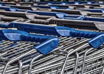 Goiong food shopping with children when everyone is tired is ... an interesting experience Picture: Tom/Pixabay