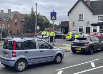 Police diverting traffic away from Langborough Road in Wokingham