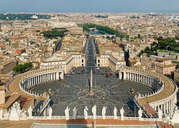 British author Austen Ivereigh will speak about a process of reflection and renewal in the Catholic Church, which concludes this month in Rome. Picture Txllxt TxllxT via Wikimedia Commons