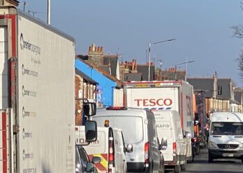 Traffic jams on A4 London Road caused by Network Rail's work on the 106-year-old railway bridge. The work will finish in May Picture: Phil Creighton