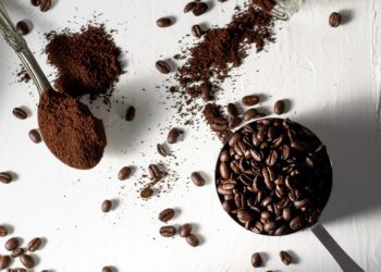 Does drinking too much caffiene affect our heart?