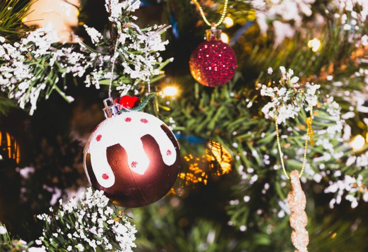 Woodley shoppers can follow a reverse calendar with suggestions for donations for Woodley Food Bank during November. Picture; Sean Ferigan via Unsplash