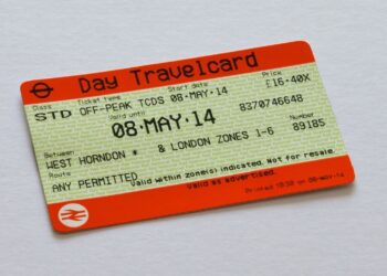 PLANS TO scrap the One Day Travelcard have reportedly been averted as Transport for London (TfL) strikes a deal with the government, but will be more expensive. Picture: Ron Porter from Pixabay