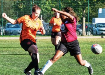 Berks County Women v Wokingham & Emmbrook Ladies Pictures: Andrew Batt