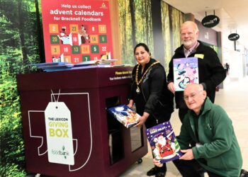 The Lexicon Advent Calendar Appeal runs until later this month and will ensure families can enjoy counting down to Christmas. From left: Cllr Naheed Ejaz, Mayor of Borough of Bracknell Forest, Sam Buckley, The Lexicon Operation Manager, and Kevin Foley from Bracknell Foodbank