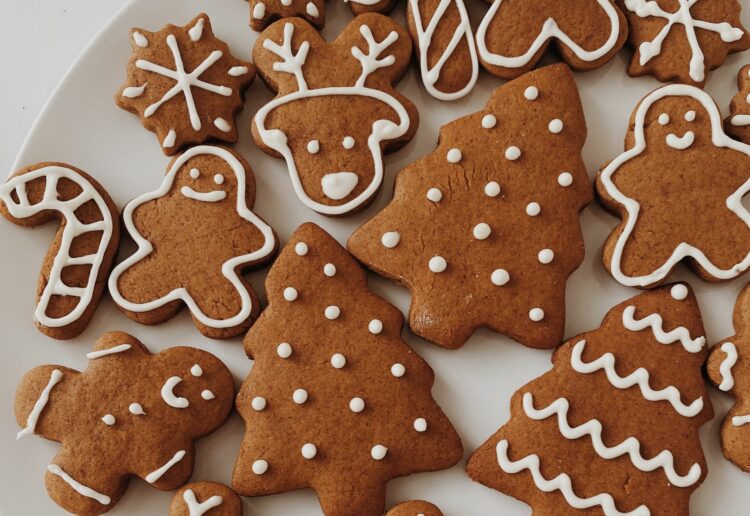 Finchampstead Baptist Church is holding Christmas biscuit decorating sessions on November 16 and 23. Picture: Casey Chae via Unsplash