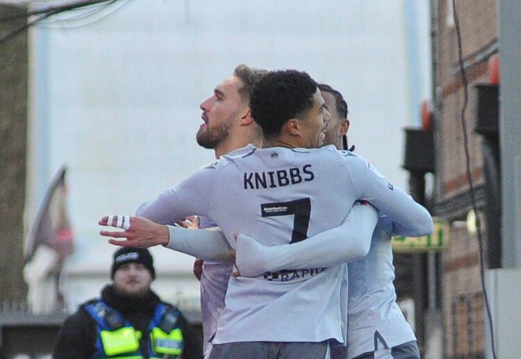 Wycombe Wanderers v Reading Pictures: Steve Smyth