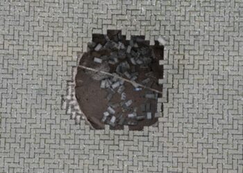 The sinkhole in Charvil, Credit: Lee Cripps.