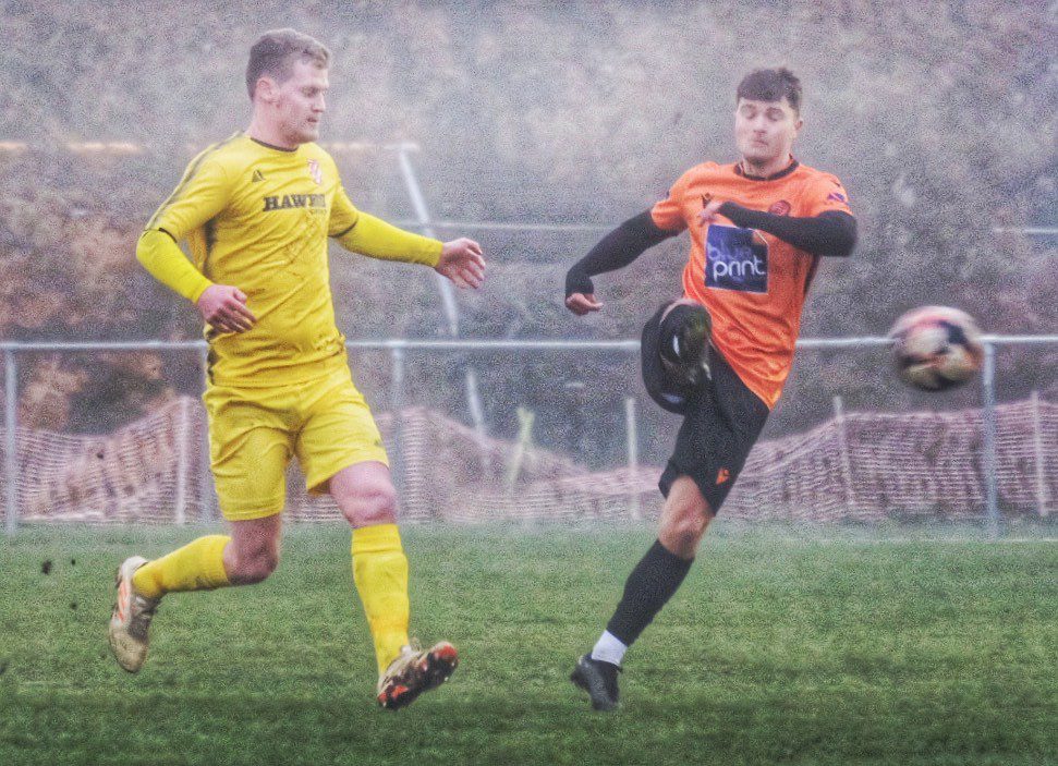 Wokingham & Emmbrook FC Pictures: Andrew Batt