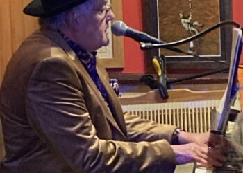 Nick Willson will entertain Flowing Spring regulars with cheesy music and dry humour at his Sing-along-a-Nicktivity on December 22 and 23. Picture: Emma Merchant