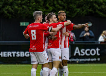 Bracknell Town v Poole Town Pictures: John Leakey