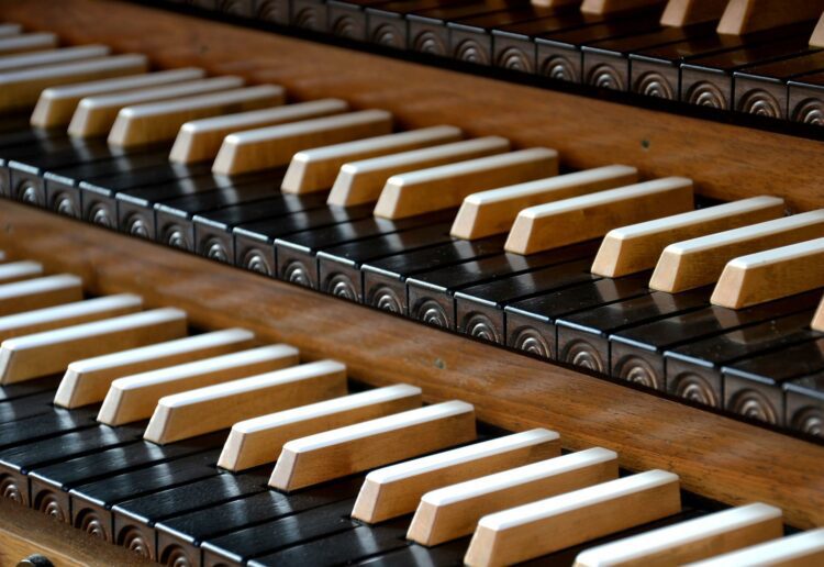 The sound of the Father Willis Organ will be heard in Reading town hall Picture: PhotoGrafix from Pixabay
