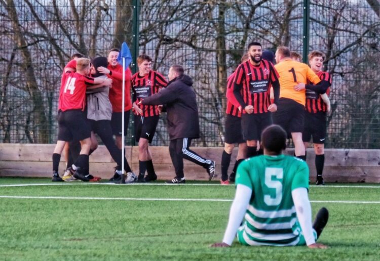 Westwood Wanderers v Finchampstead Pictures: Andrew Batt