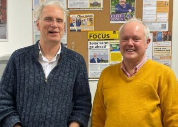 The 1987 Liberal/Aliiance candidate John Lestor with the 2024 General Election candidate for the Lib Dems Clive Jones. He is hoping to unseat Sir John Redwood when the Wokingham poll is held