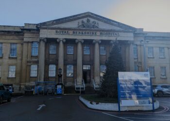 The NHS says it "remains committed" to improving patient experience in the south east as it continues efforts to recover urgent and emergency care services through its two-year plan