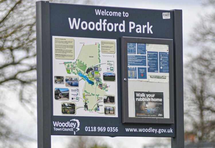 Woodford Park, Woodley
