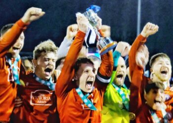 Burghfield v Maidenhead Town Pictures: Andrew Batt