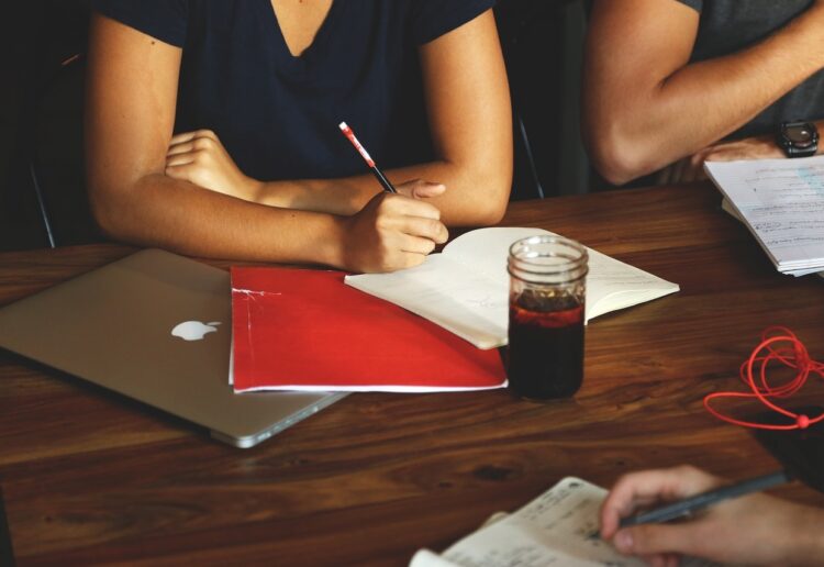 Woodley Business Club is holding an inperson networking session in June Picture: StartupStockPhotos/Pixabay