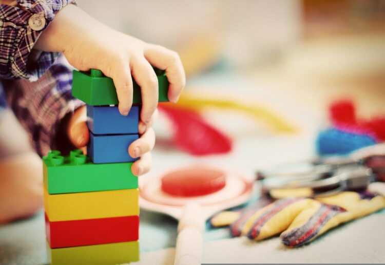 Children and carers meet at Kings Kiddies in Wokingham. Picture: Esi Grunhagen via Pixabay