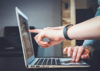 Learn how to get more out of your tech at Lower Earley Library, on Friday, March 22, from 10am until 11.30am. Picture: John Schnobrich via Unsplash