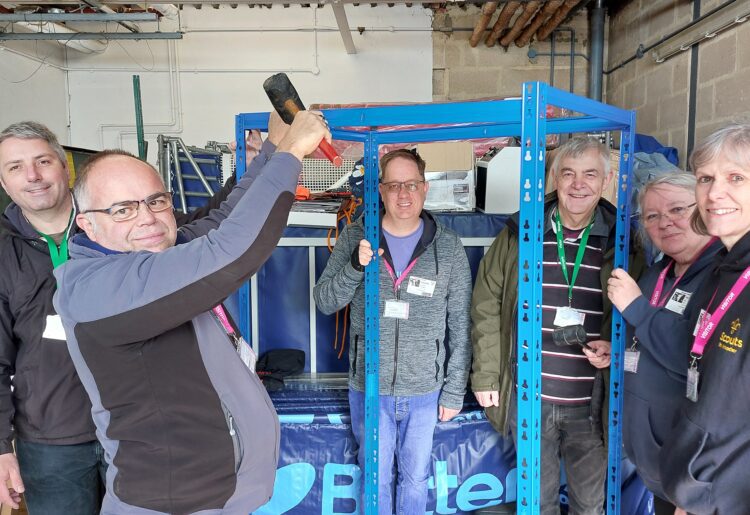 Racking making for 5th Woodley scout group's new home Mike Lee, Harry Grainger, Neil Jeffery,Andrew Price, Jacqui Webb and Sue Slade