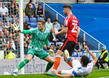 Reading v Lincoln City