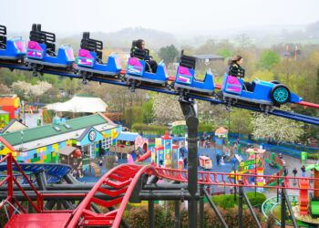 The LEGOLAND Windsor team make the final checks to its new rollercoaster, Minifigure Speedway, which will see riders reach speeds of up to 56km/h as they make their way around the dynamic dual-track layout. Minifigure Speedway has opened at the Legoland Windsor Resort