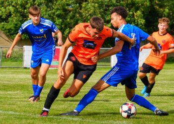 Reading City v Wokingham & Emmbrook Picture: Andrew Batt