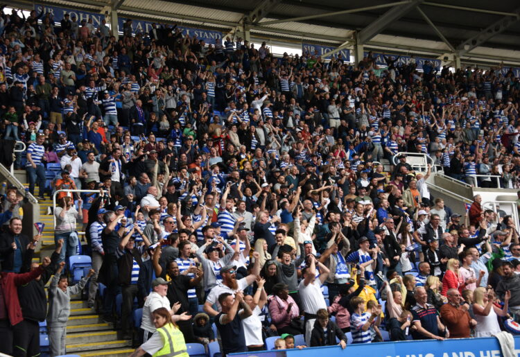 Reading FC fans